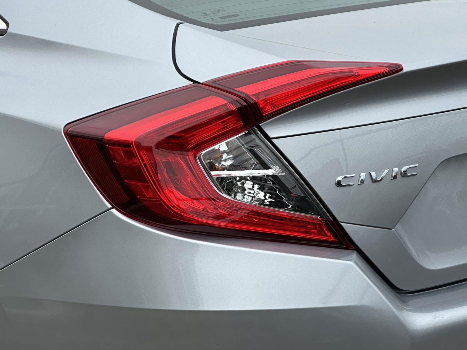 2018 Honda Civic EX - Photo 8