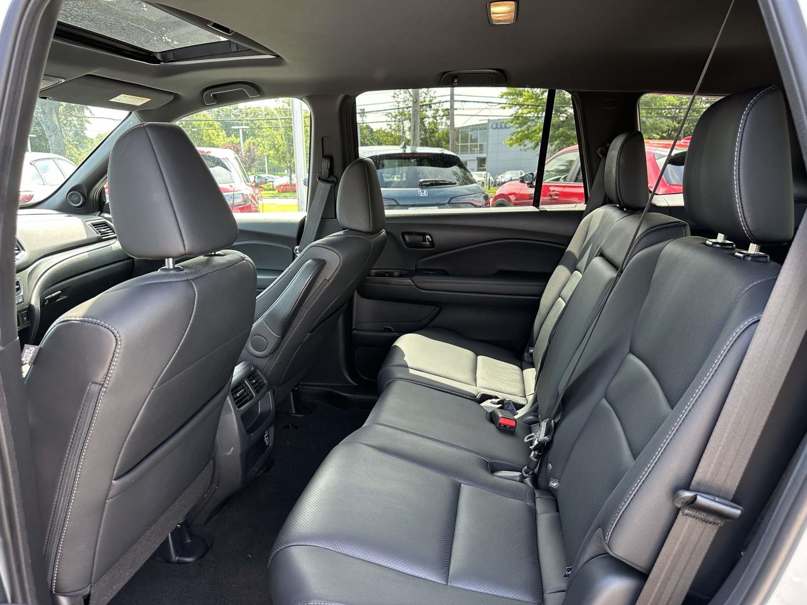 2023 Honda Passport EX-L - Photo 9