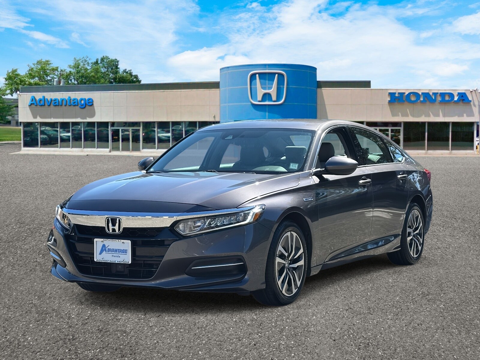 2020 Honda Accord Hybrid photo 2