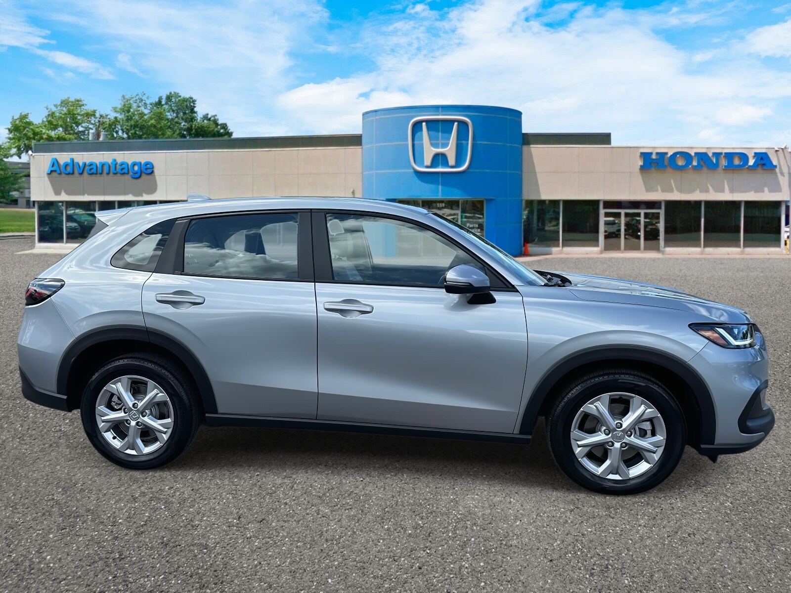 2025 Honda HR-V LX photo 3