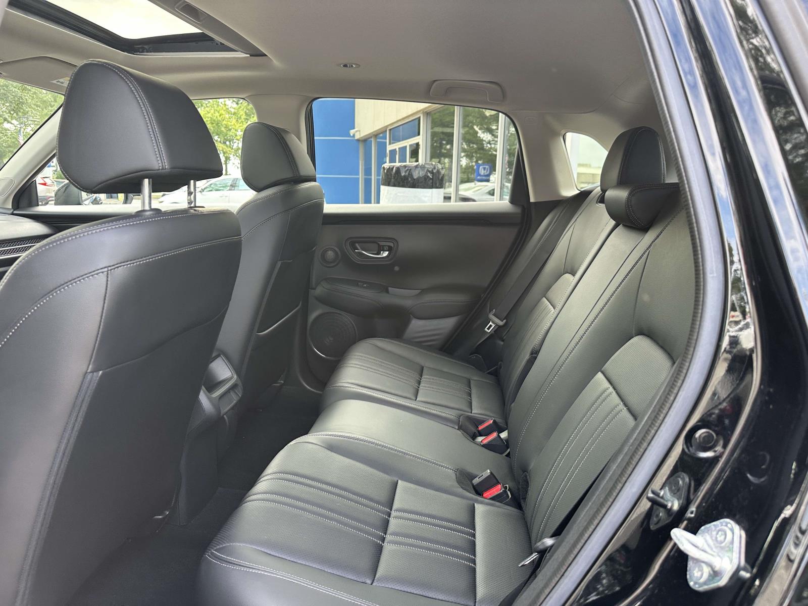 2024 Honda HR-V EX-L - Photo 9
