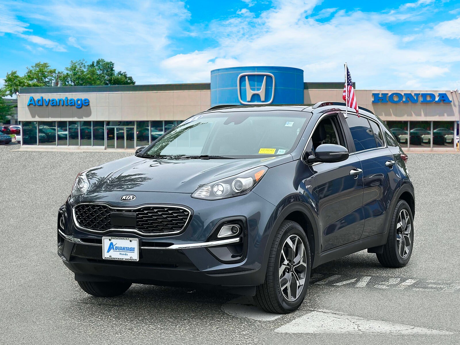 Used 2022 Kia Sportage EX with VIN KNDPNCAC9N7999808 for sale in Saint James, NY