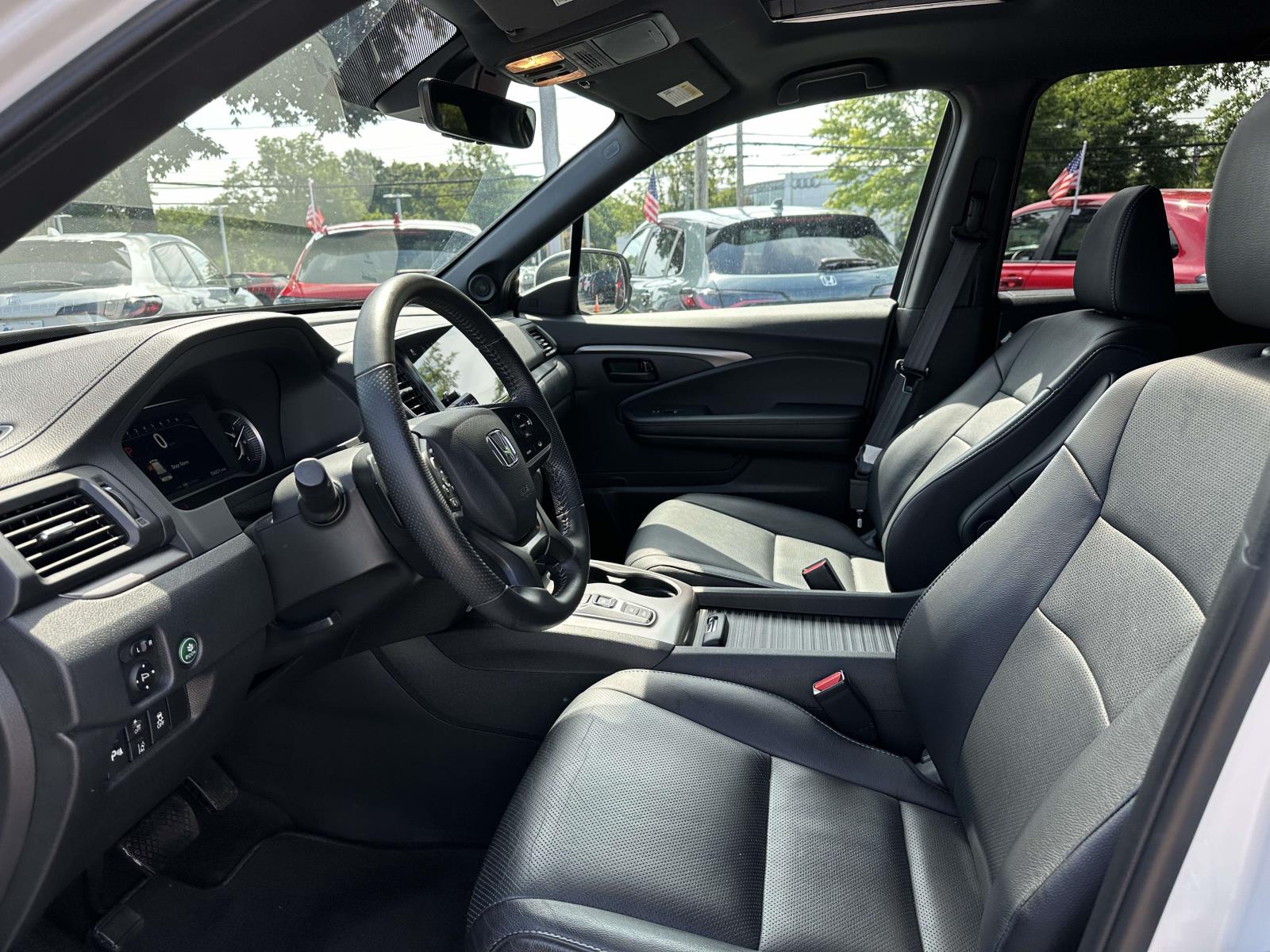 2023 Honda Passport EX-L - Photo 13