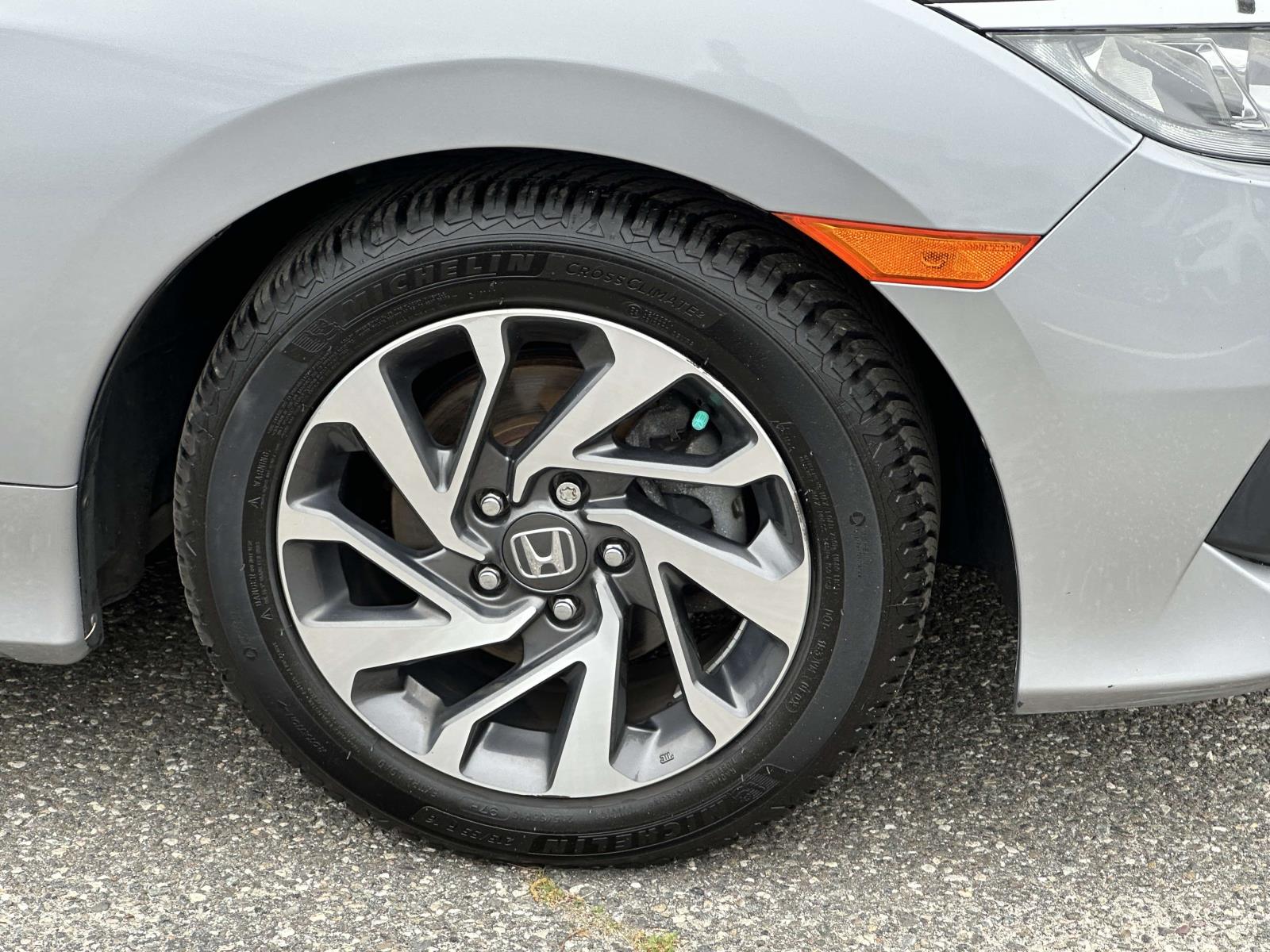 2018 Honda Civic EX - Photo 6