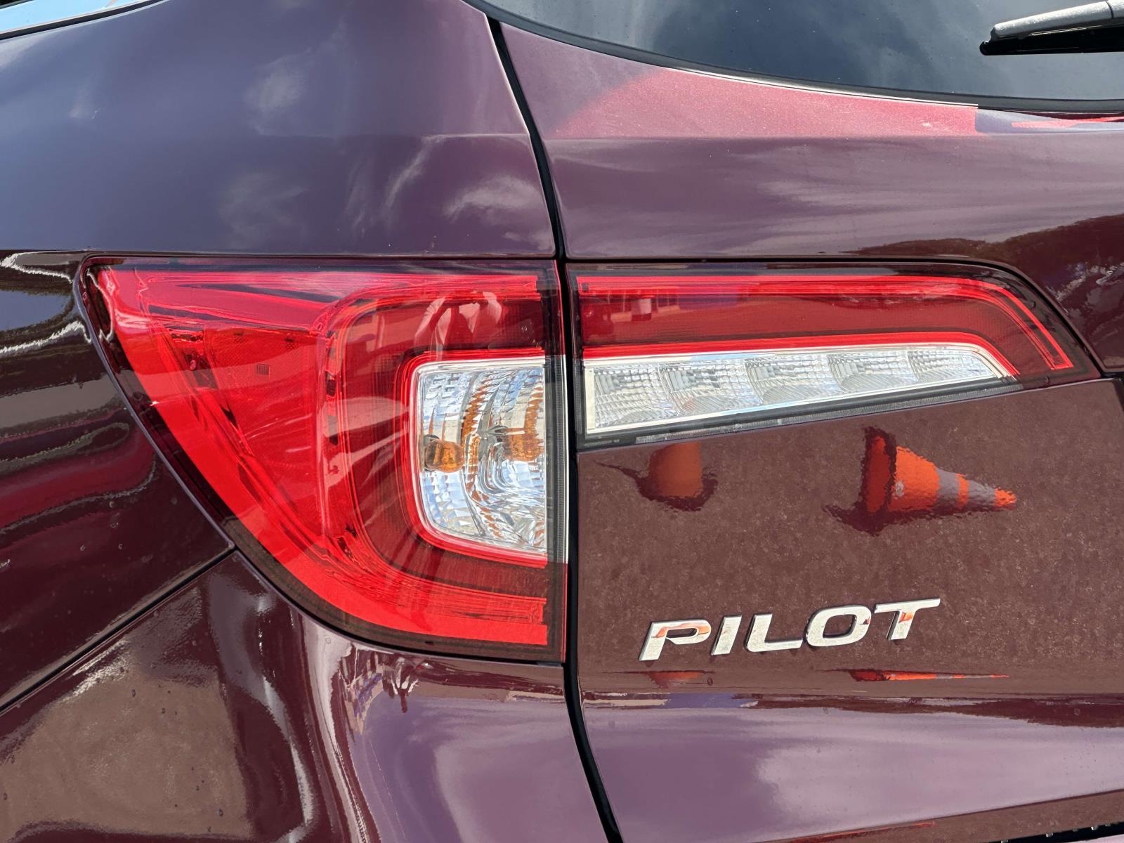 2022 Honda Pilot SE - Photo 8