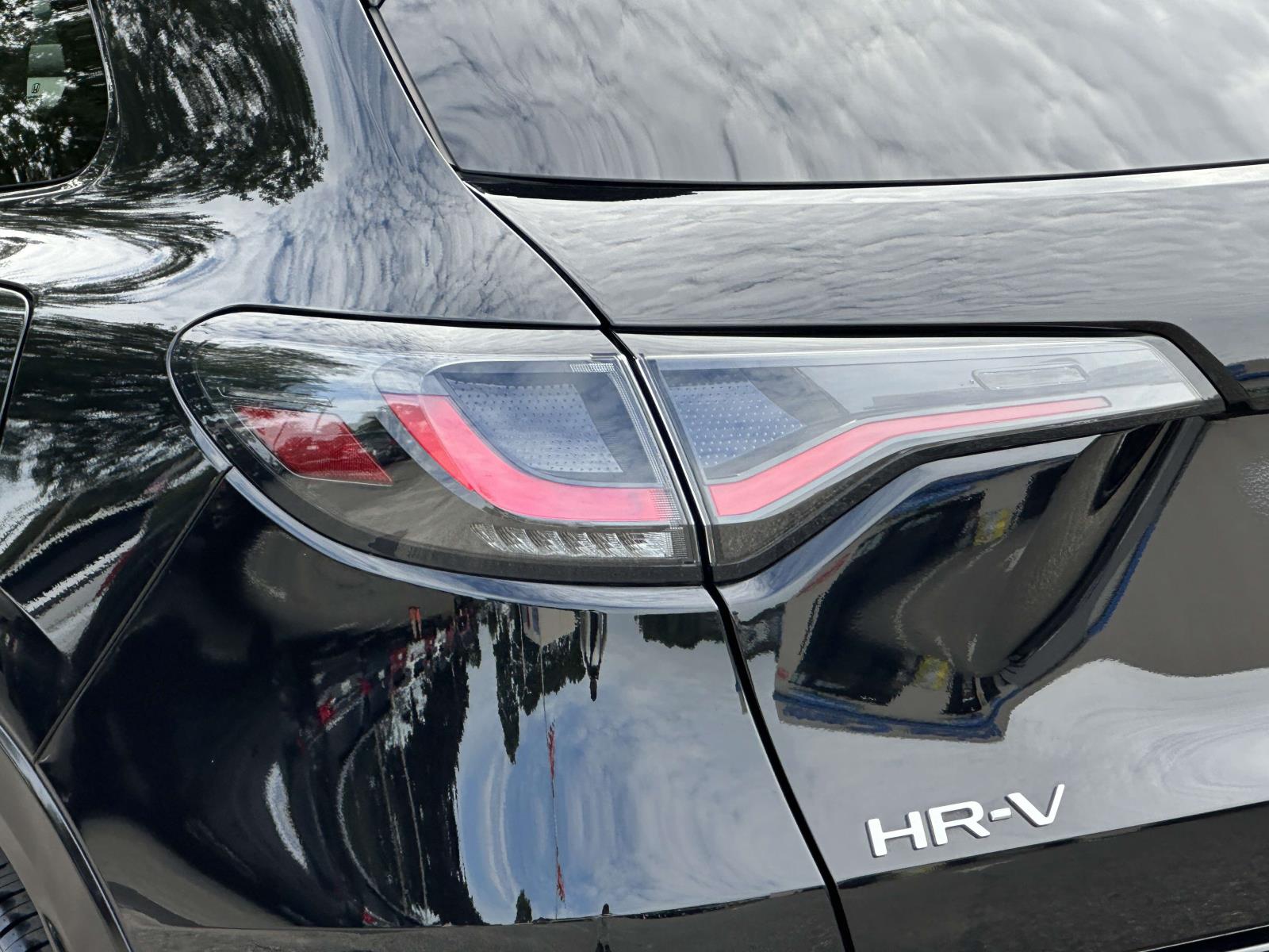 2024 Honda HR-V EX-L - Photo 8