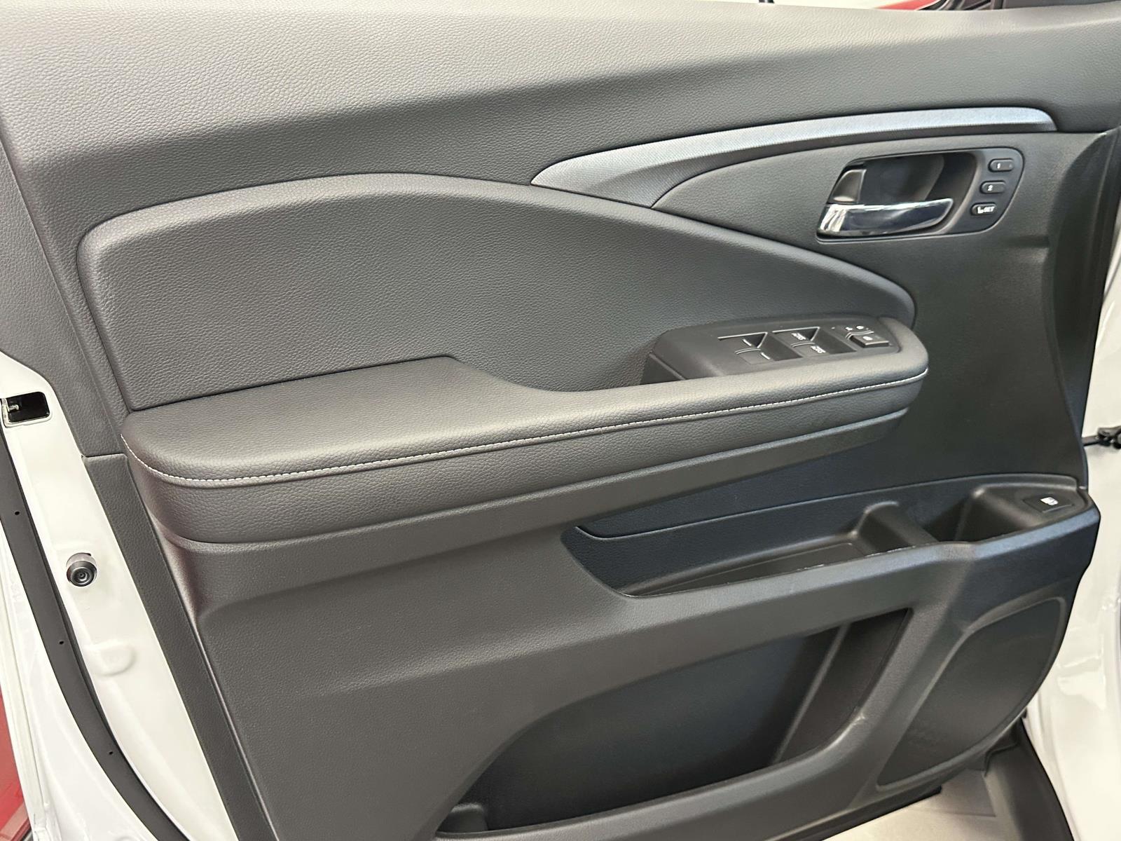 2026 Honda Ridgeline RTL - Photo 15