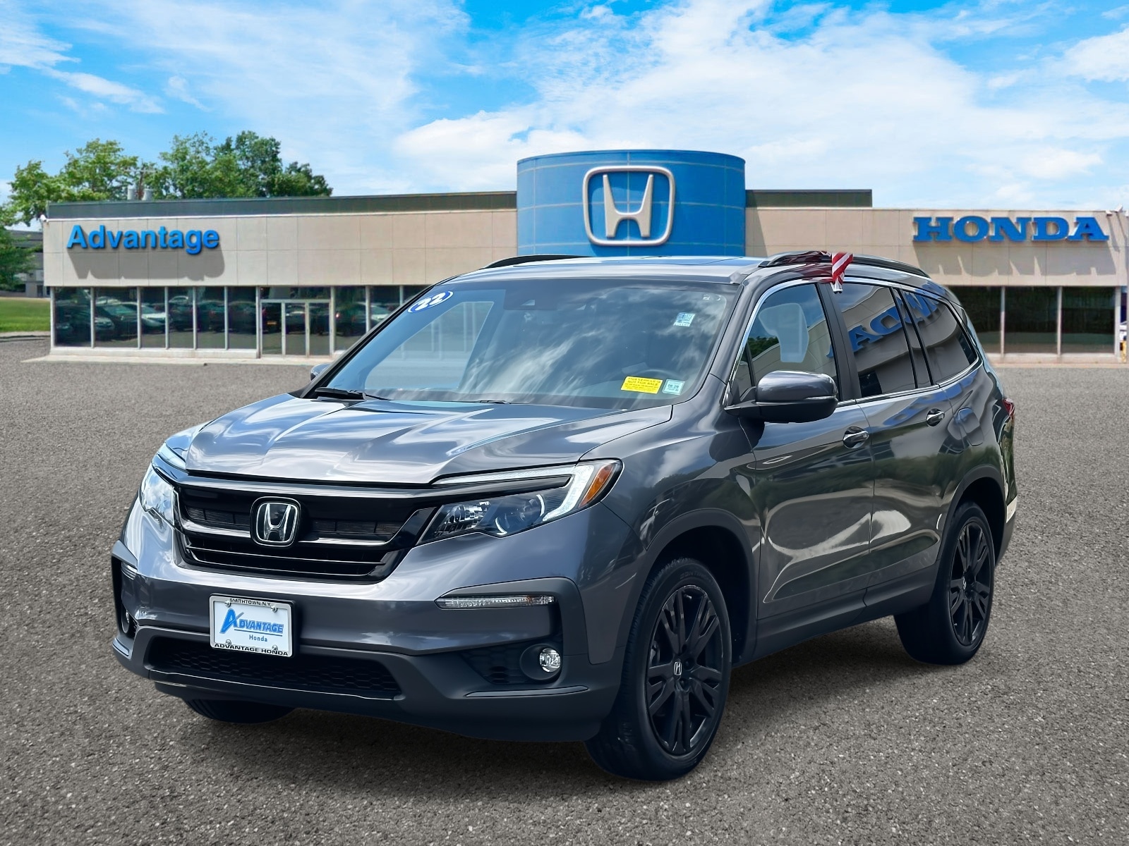 Certified 2022 Honda Pilot SE with VIN 5FNYF6H22NB057836 for sale in Saint James, NY