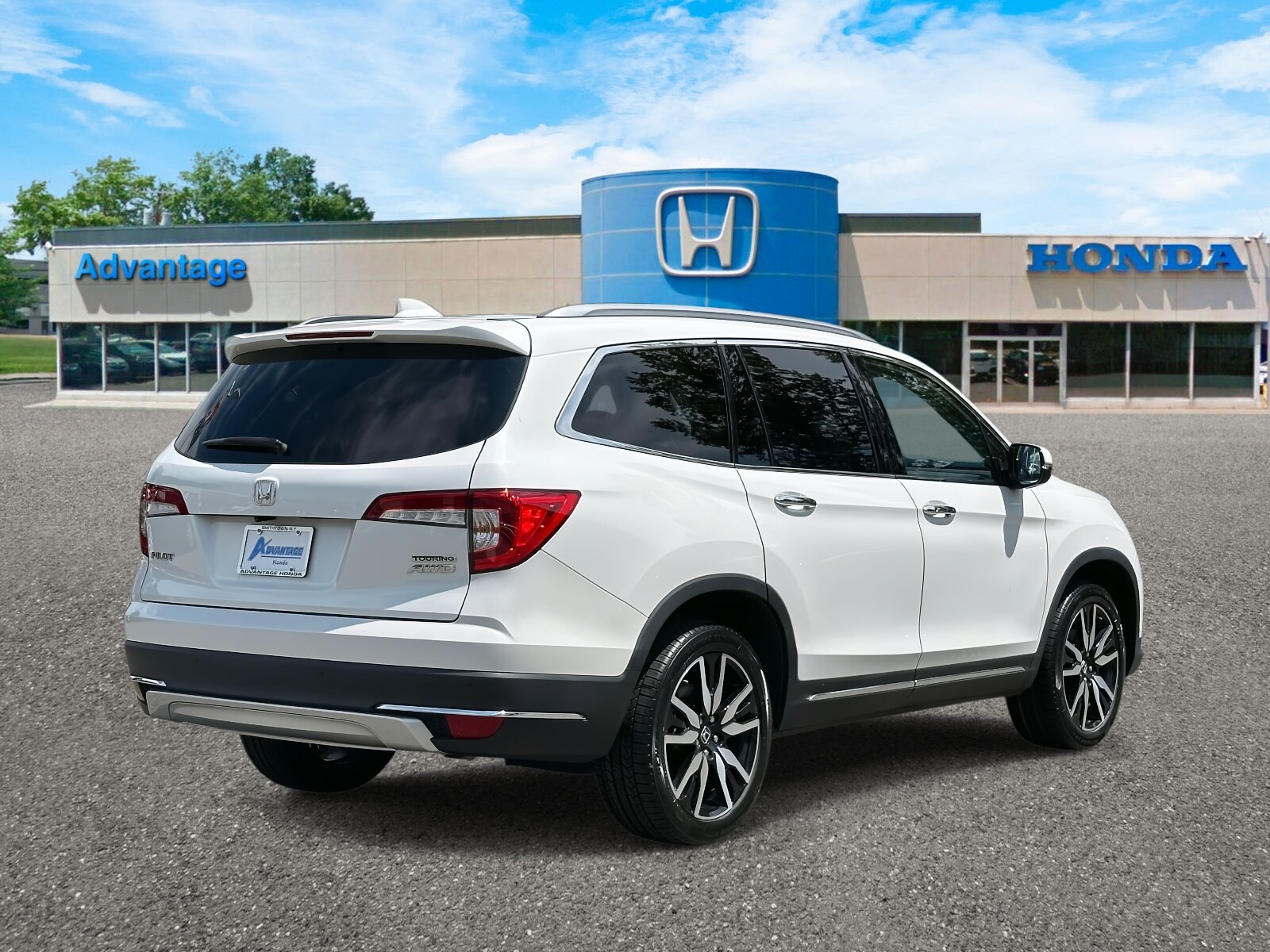2022 Honda Pilot Touring photo 4