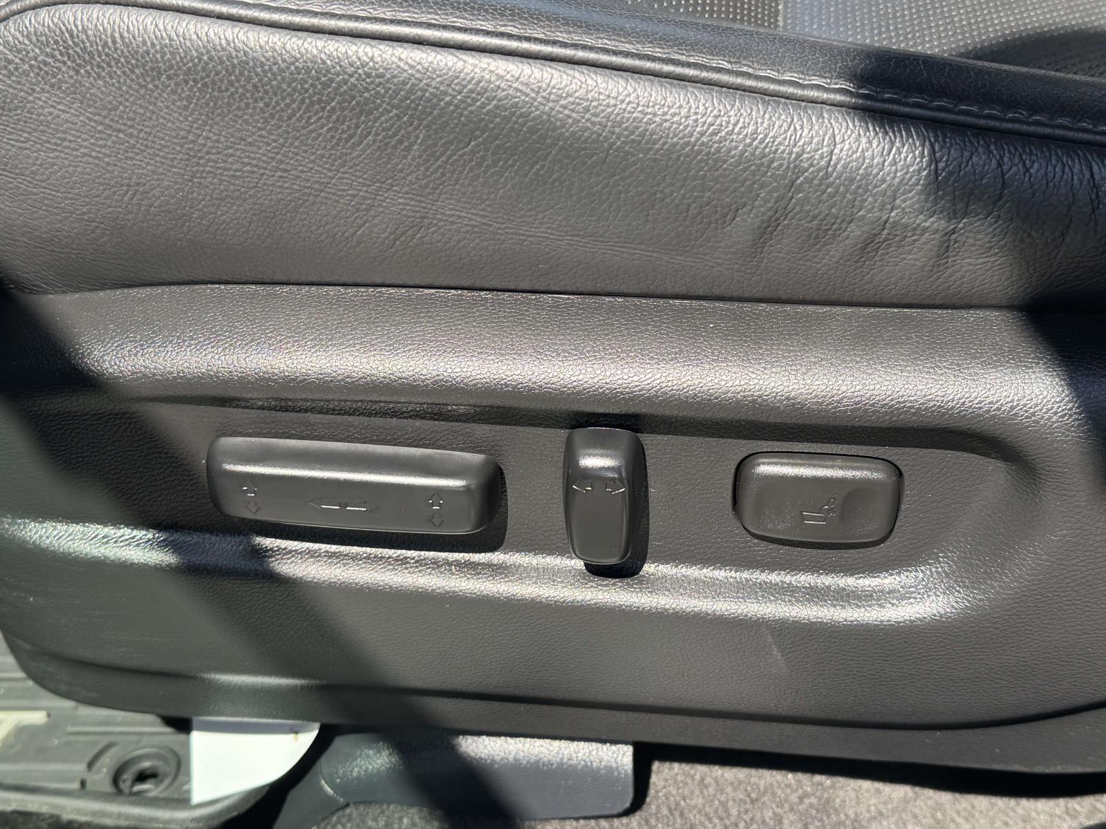 2023 Honda Passport EX-L - Photo 14