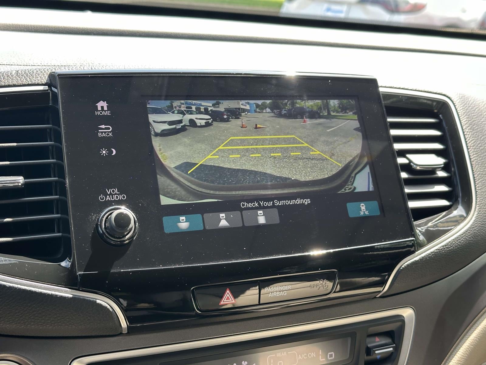 2022 Honda Pilot SE - Photo 27