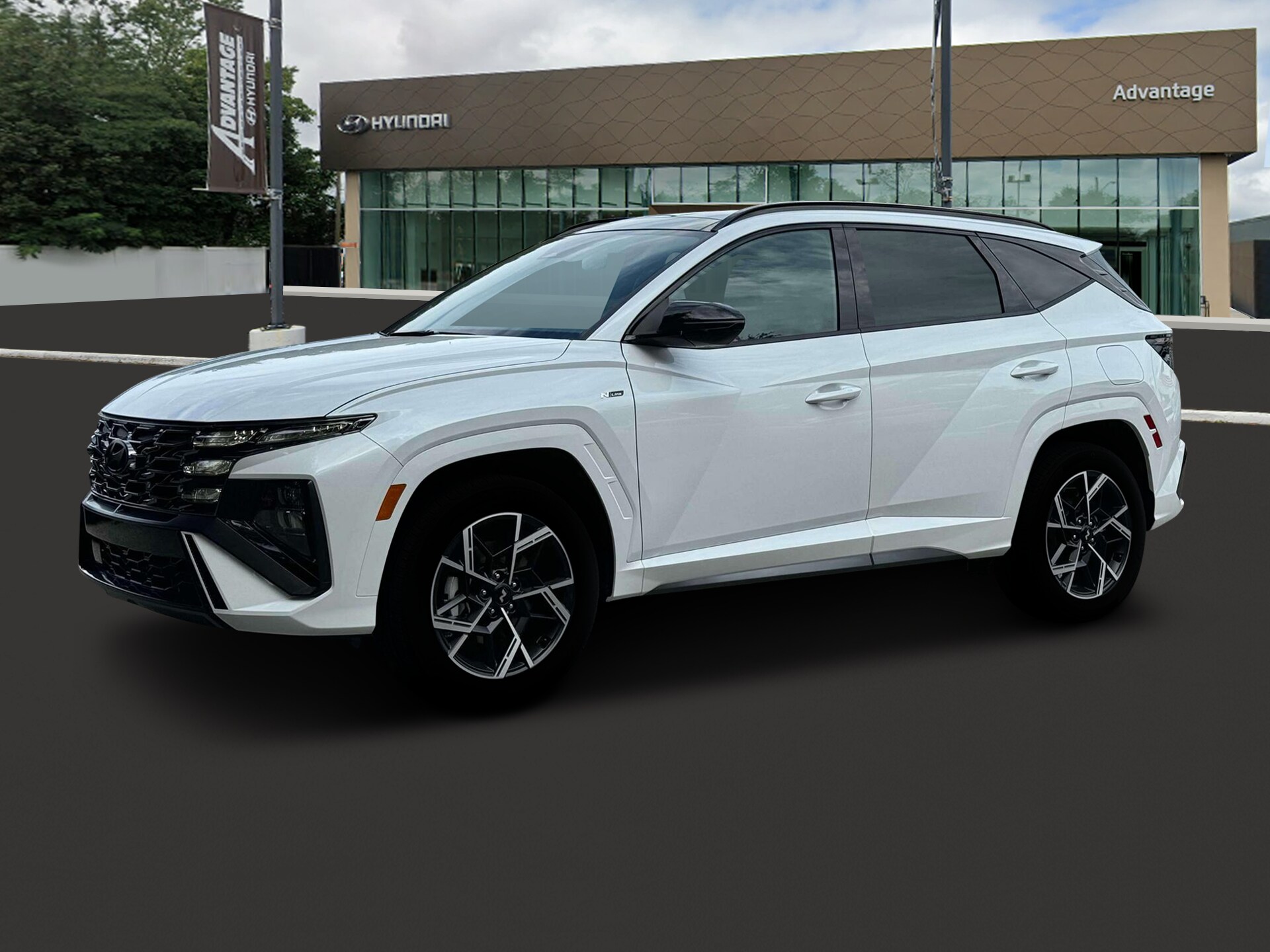 2025 Hyundai Tucson Hybrid N Line photo 2