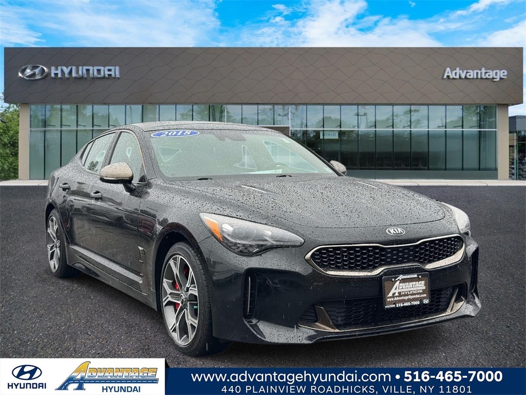 2018 Kia Stinger GT2's photo