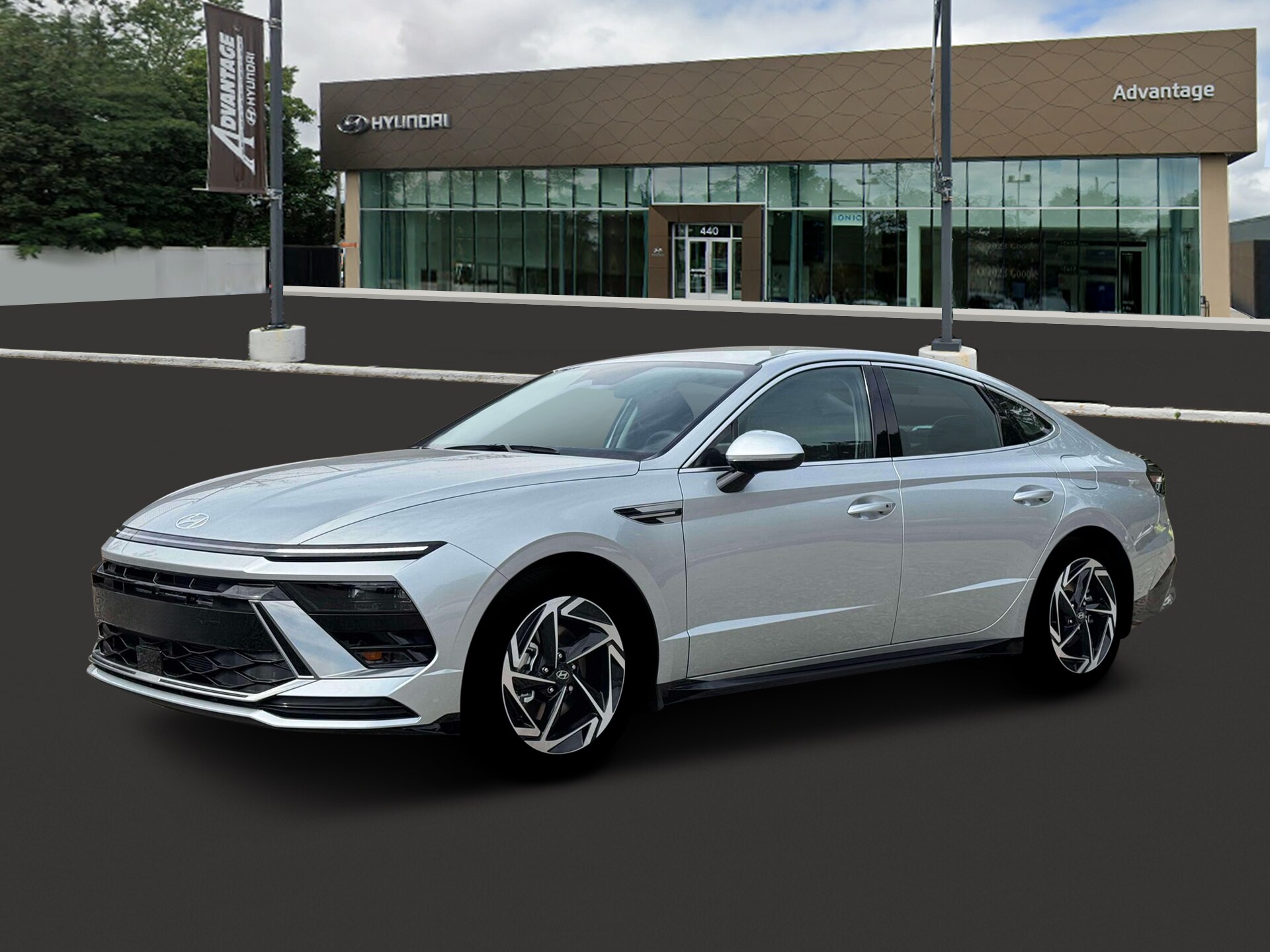 2026 Hyundai Sonata SEL Sport photo 2