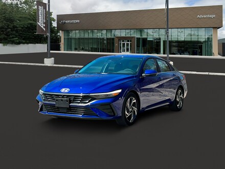2025 Hyundai Elantra Limited Sedan