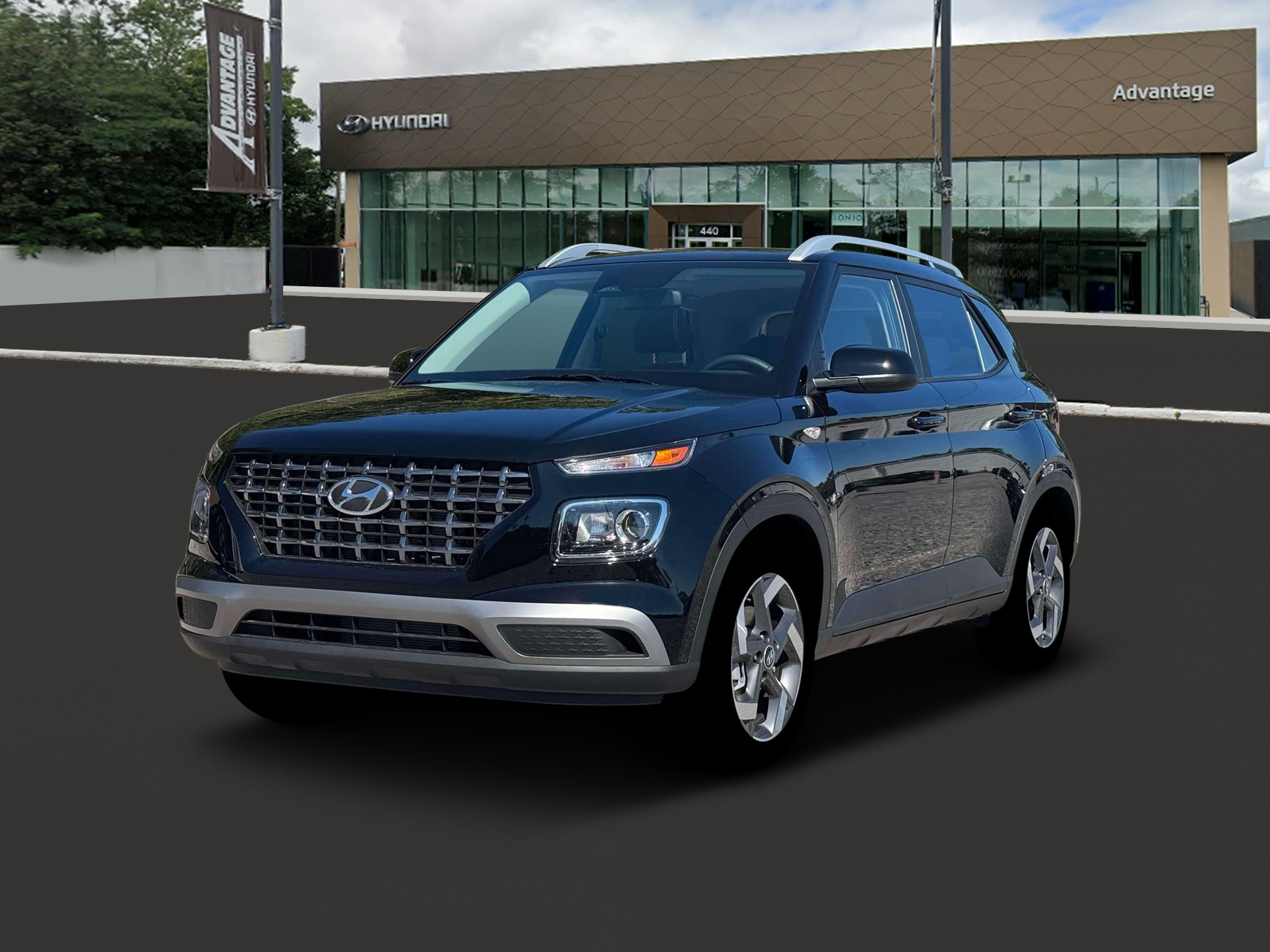 2026 Hyundai Venue SEL w/ 2-Tone Roof IVT's photo