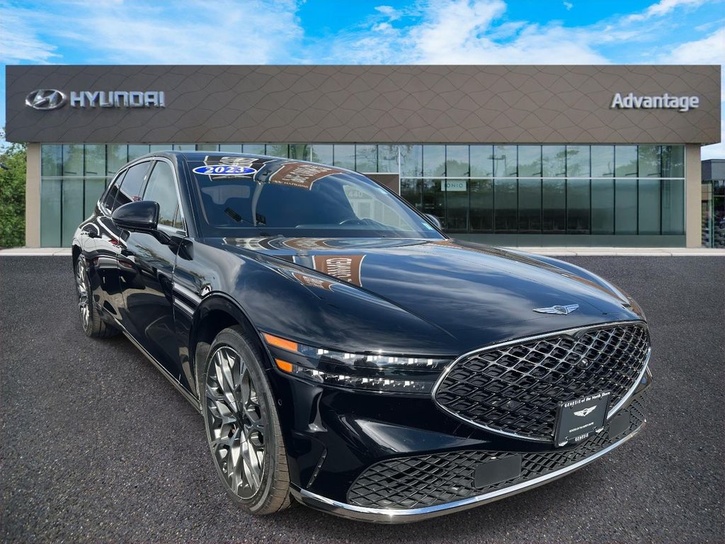 2023 Genesis G90 Sedan 
