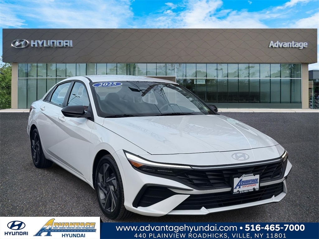 Certified 2025 Hyundai Elantra SEL Sport Sedan