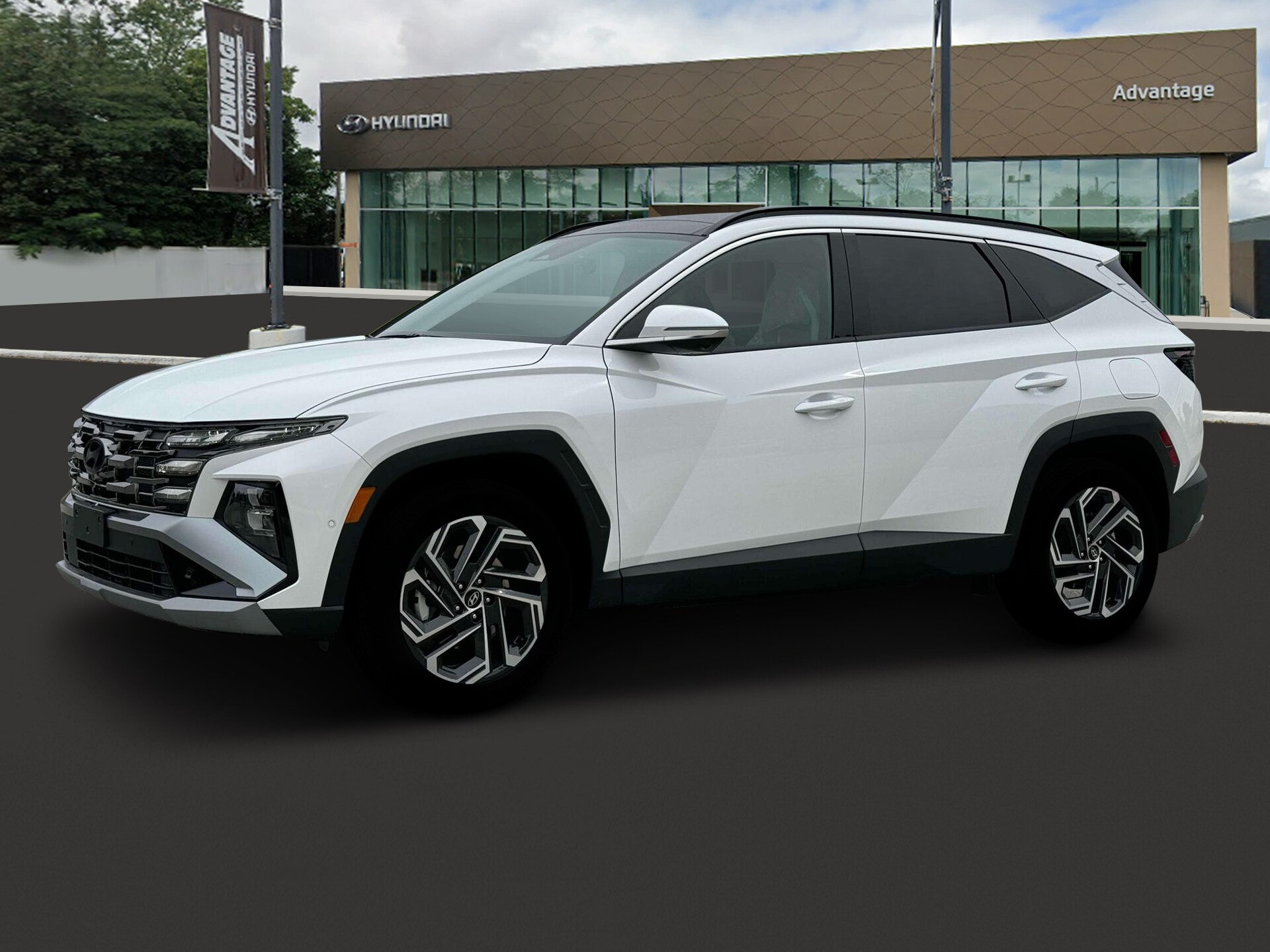 2025 Hyundai Tucson Limited photo 2