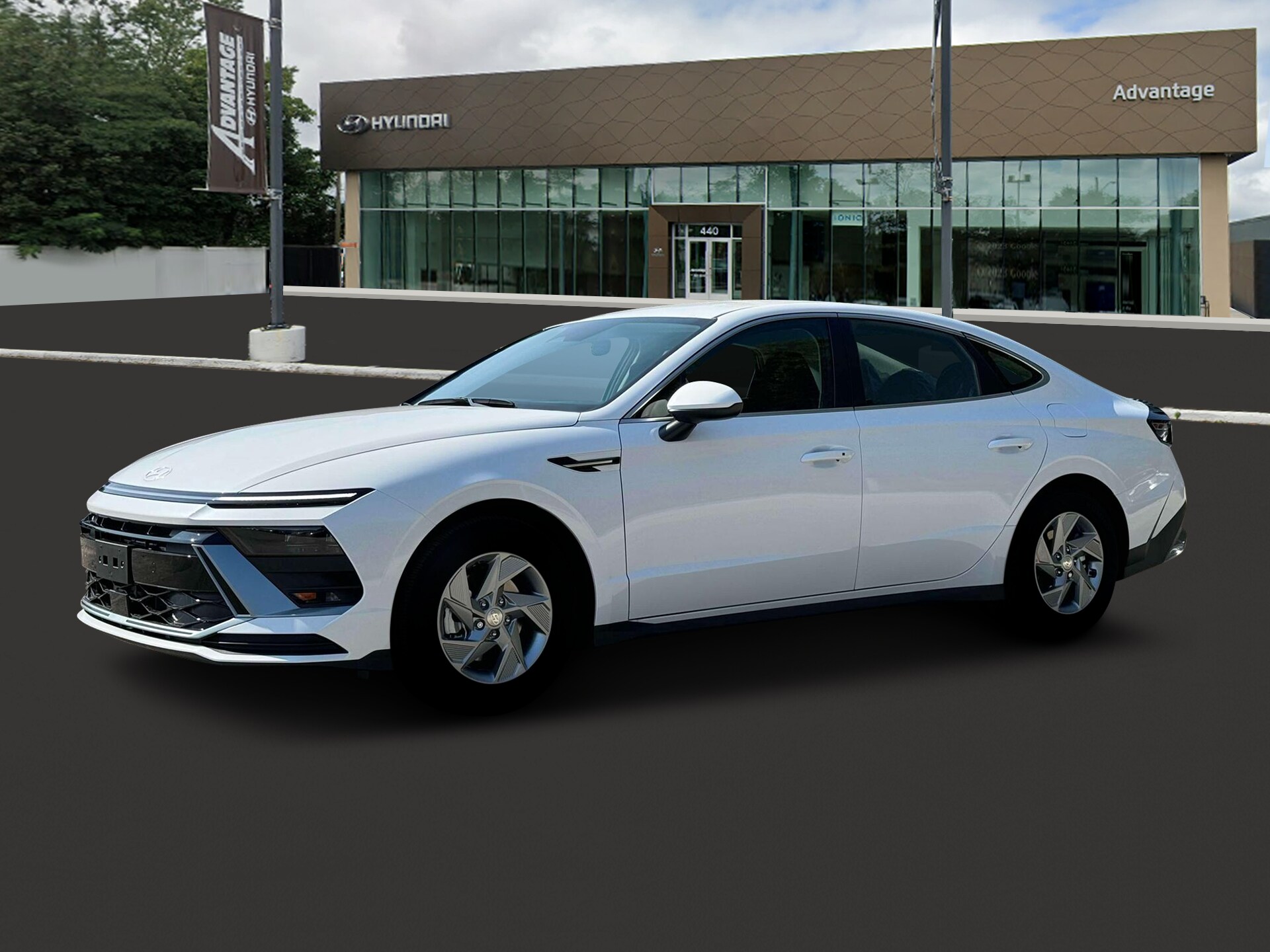 2025 Hyundai Sonata SE photo 2