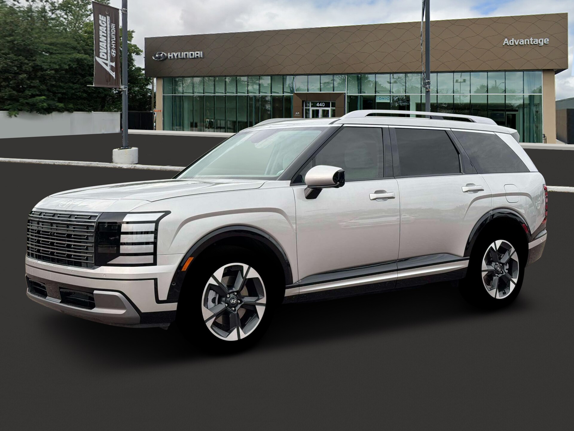 2026 Hyundai Palisade Limited photo 2