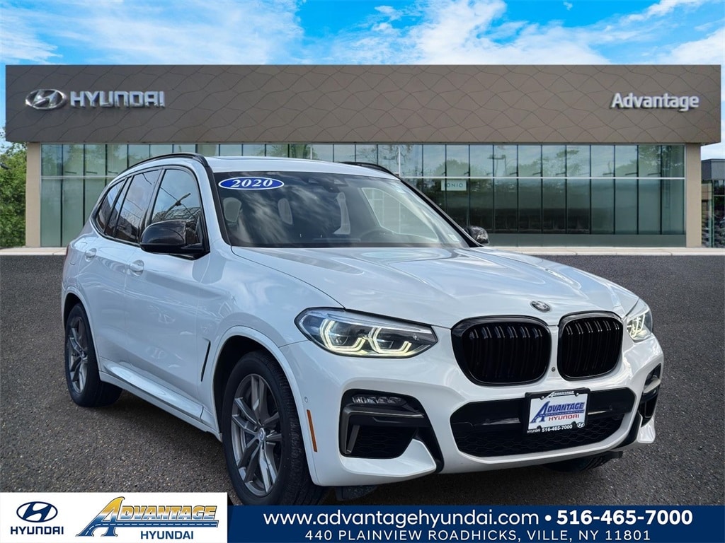 2020 BMW X3 40i's photo