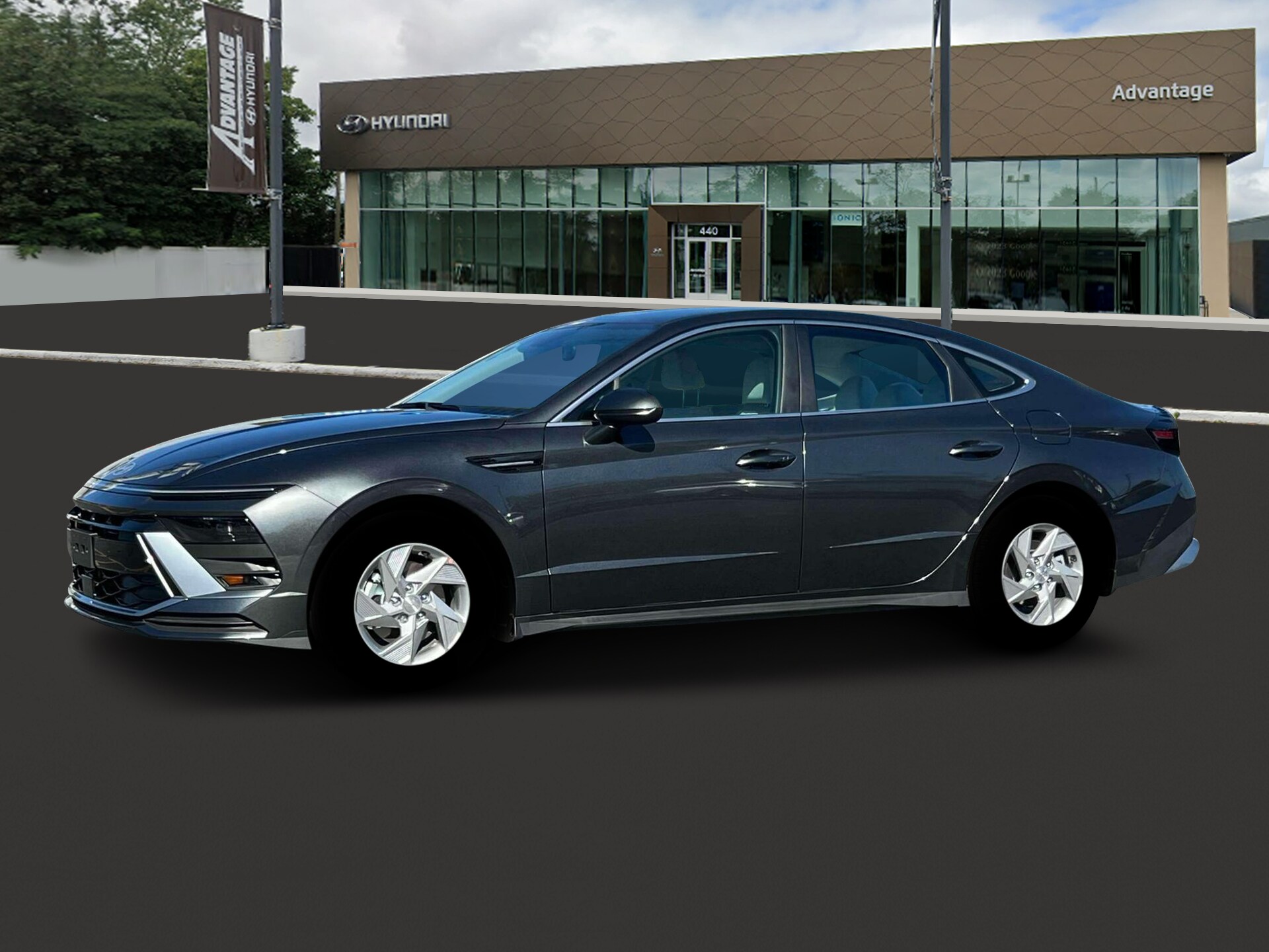 2025 Hyundai Sonata SE photo 2