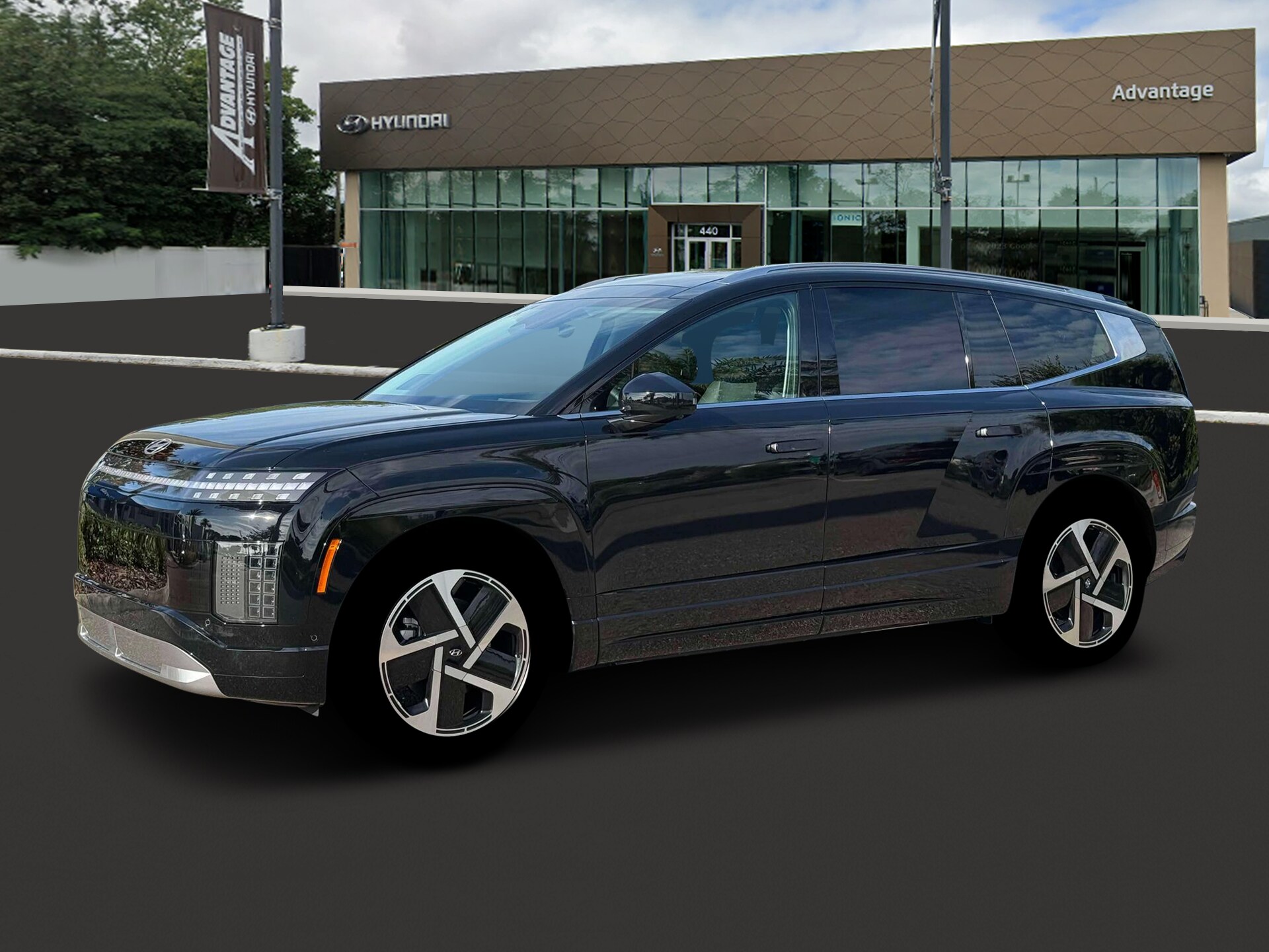 2026 Hyundai Ioniq Limited photo 2