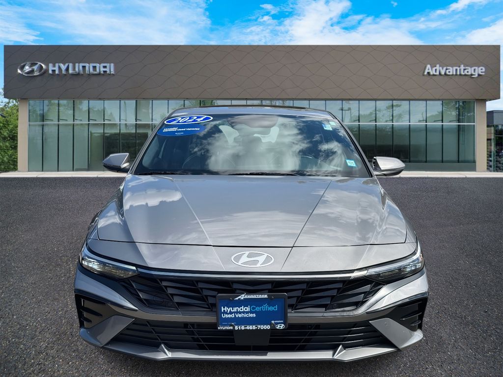 2024 Hyundai Elantra Hybrid Limited photo 2