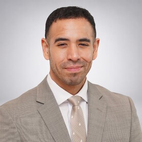 Staff member Hilton from ID_309710a089ff