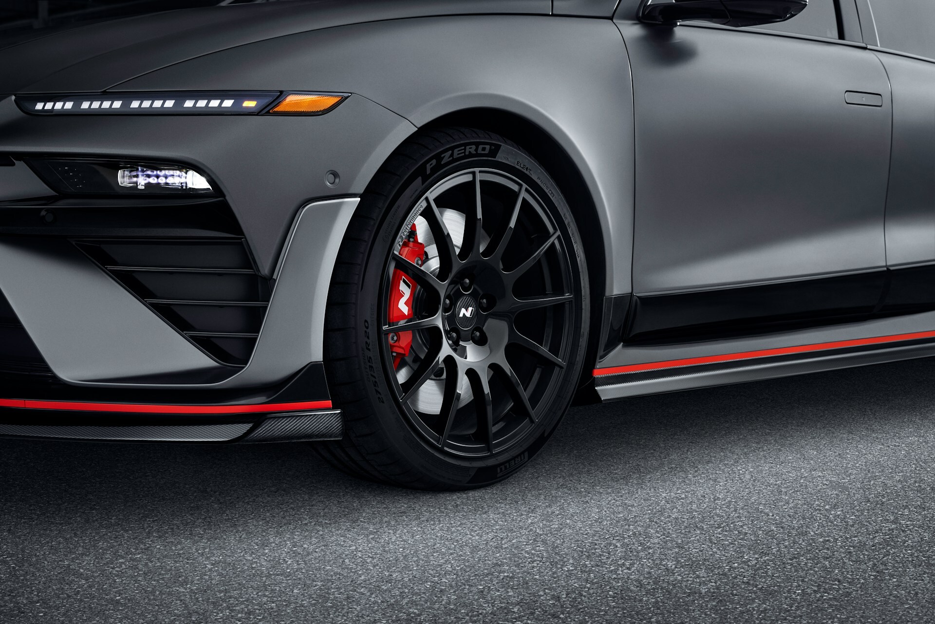 hyundai-motor-group-rNepxzMj5Gc-unsplash.jpg