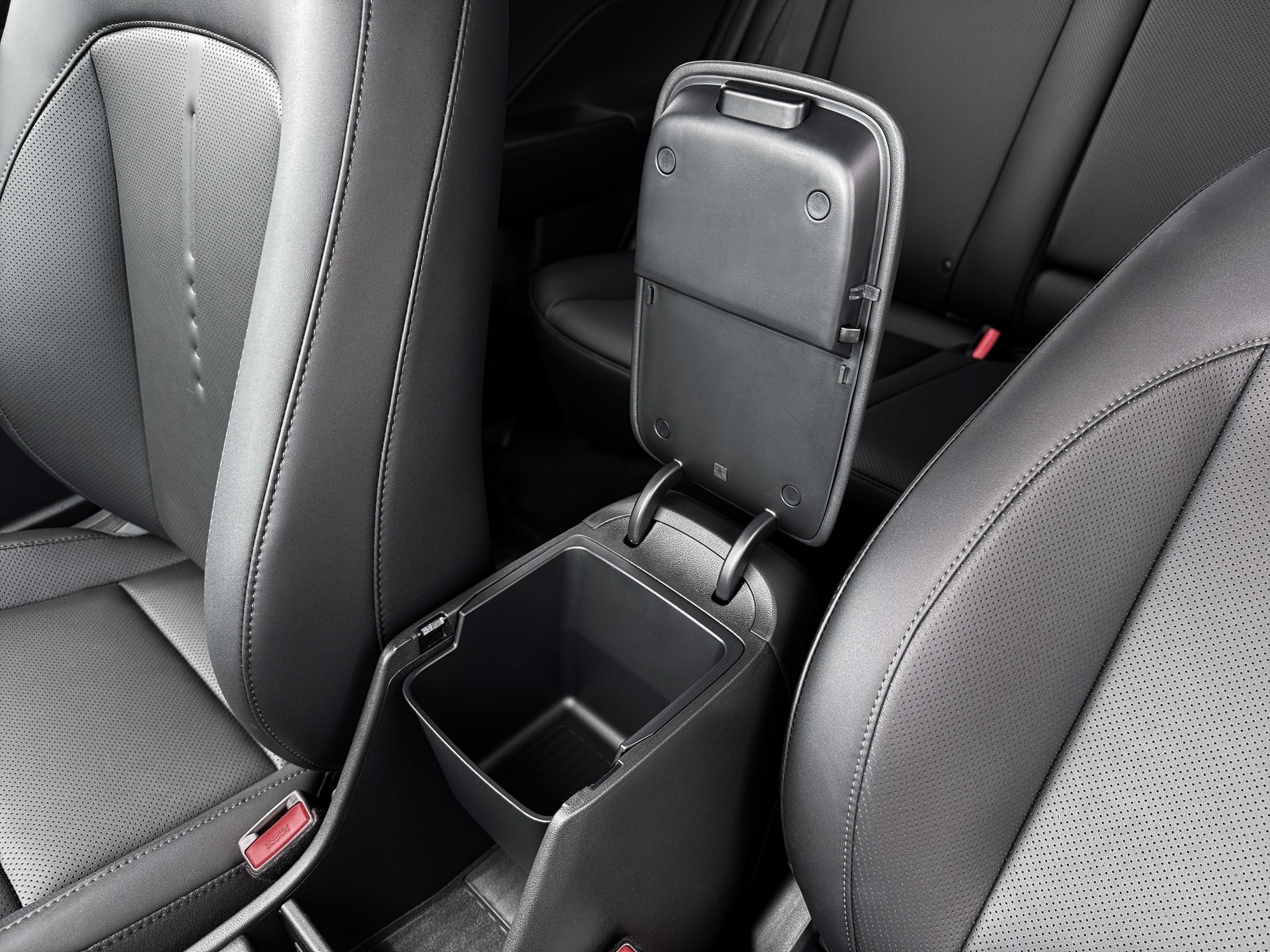 2026 Hyundai Kona Limited photo 3