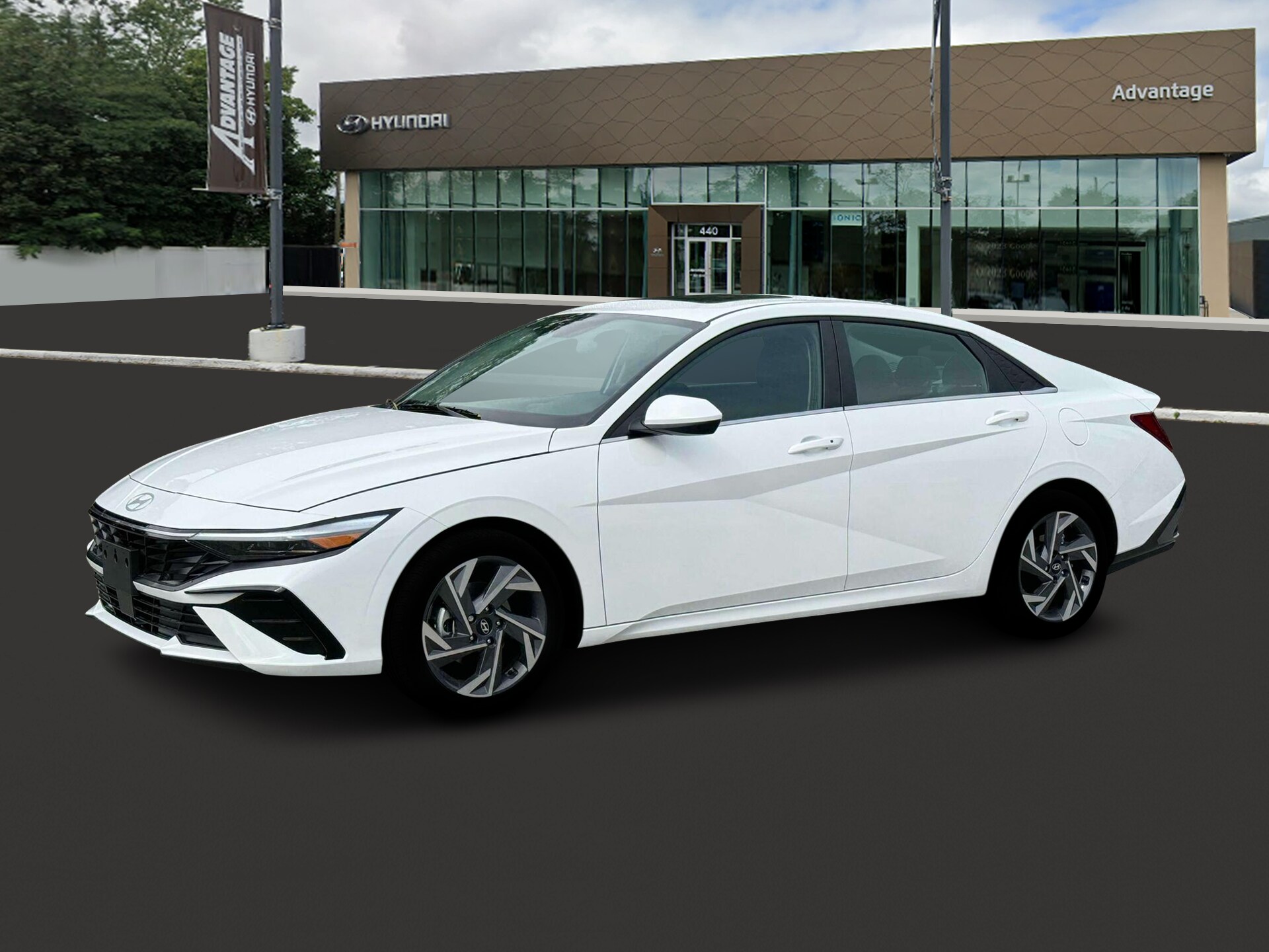 2025 Hyundai Elantra SEL Convenience photo 2