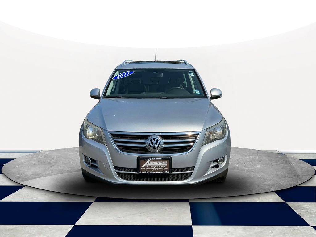 Used 2011 Volkswagen Tiguan S with VIN WVGAV7AX8BW558393 for sale in Hicksville, NY