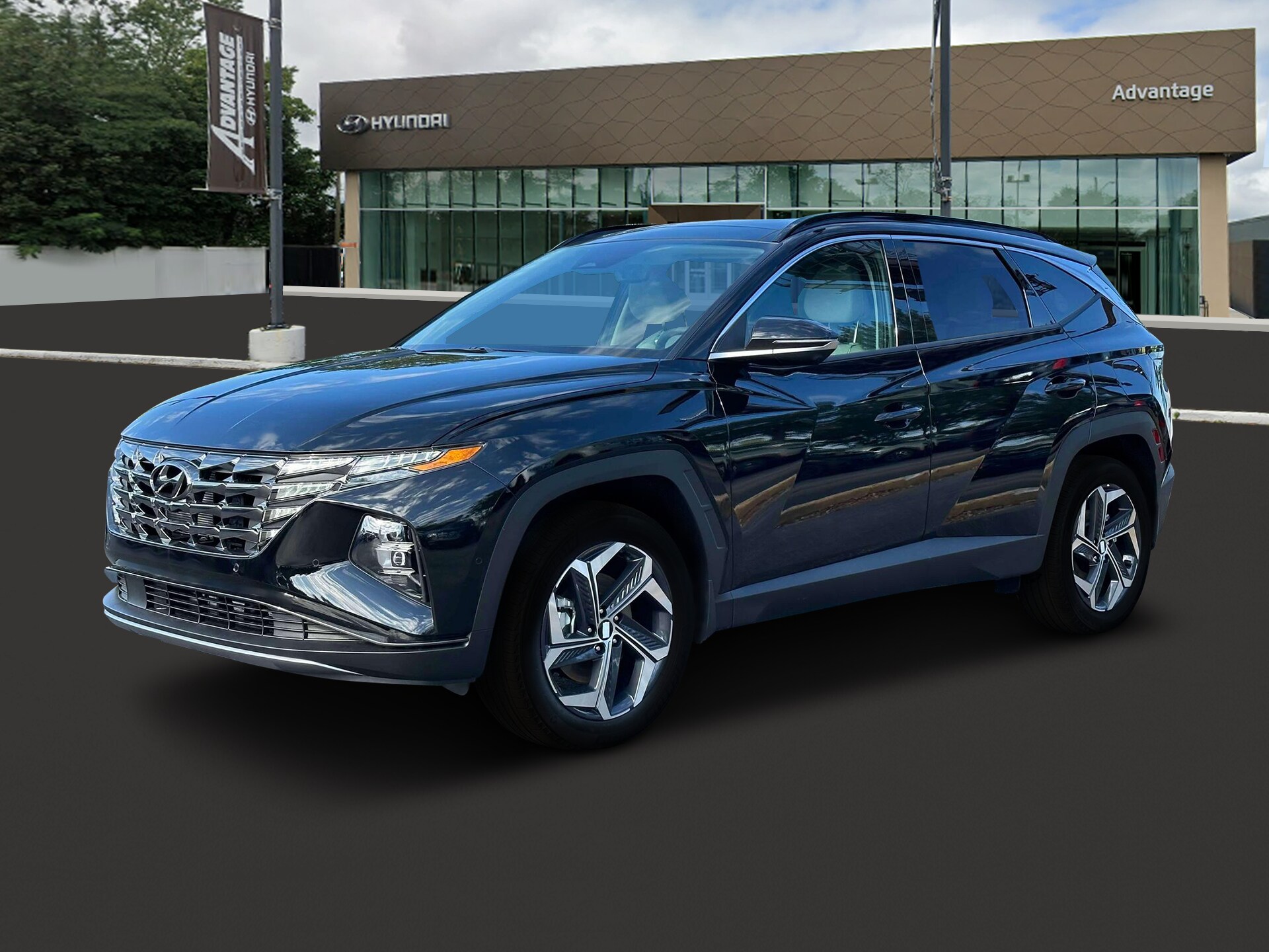2024 Hyundai Tucson Hybrid Limited photo 2