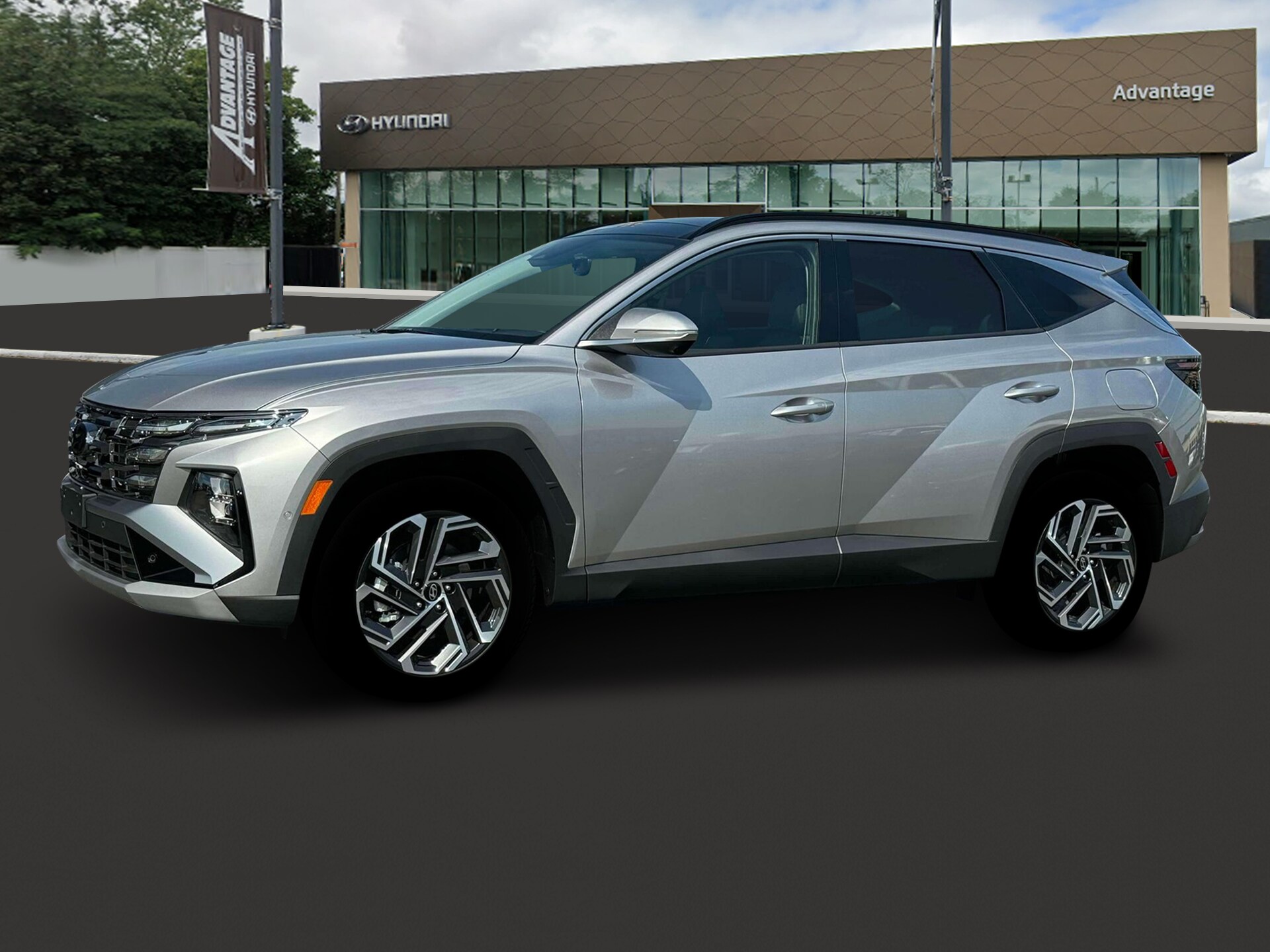 2025 Hyundai Tucson Limited photo 2