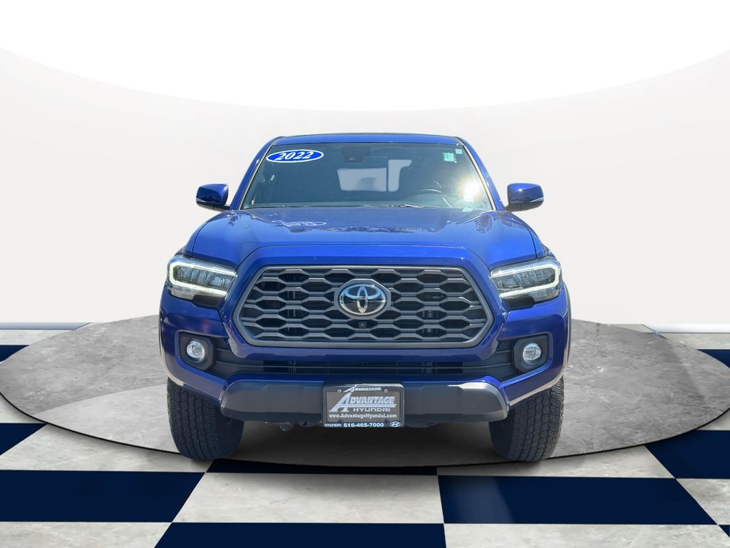 Used 2022 Toyota Tacoma TRD Off Road with VIN 3TMDZ5BN1NM139779 for sale in Hicksville, NY