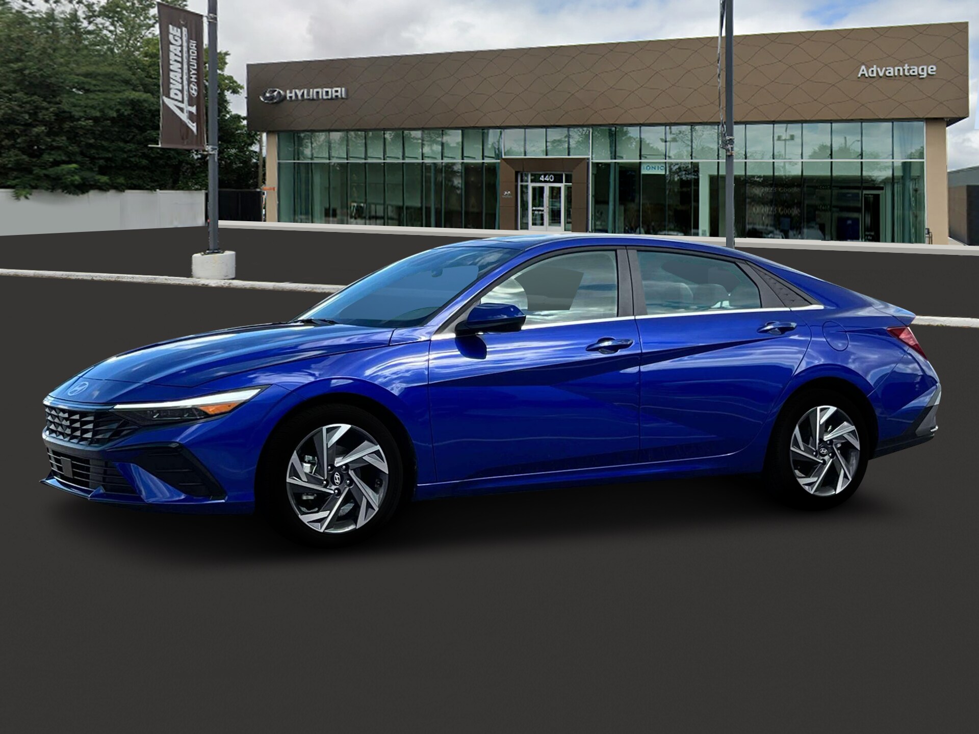 2025 Hyundai Elantra SEL Convenience photo 2