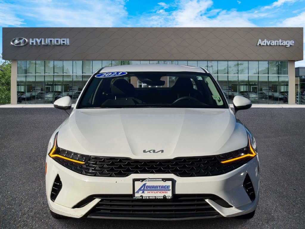 Used 2023 Kia K5 LXS with VIN 5XXG14J2XPG196847 for sale in Hicksville, NY