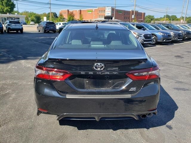 2024 Toyota Camry SE photo 2