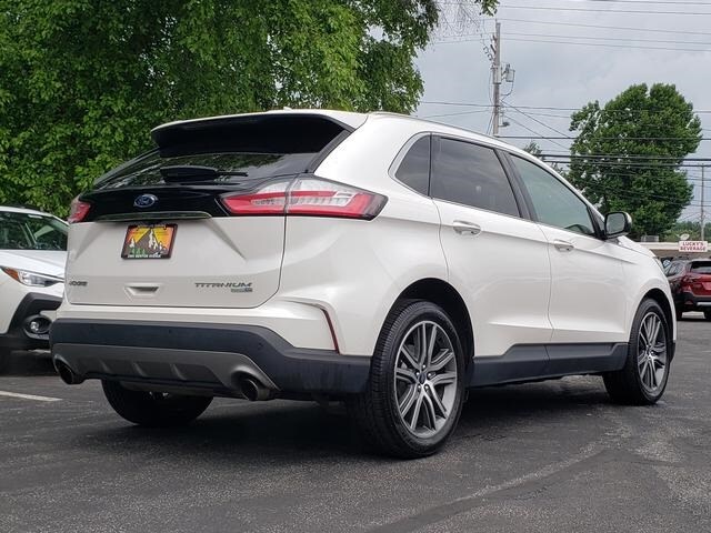 2019 Ford Edge Titanium photo 3
