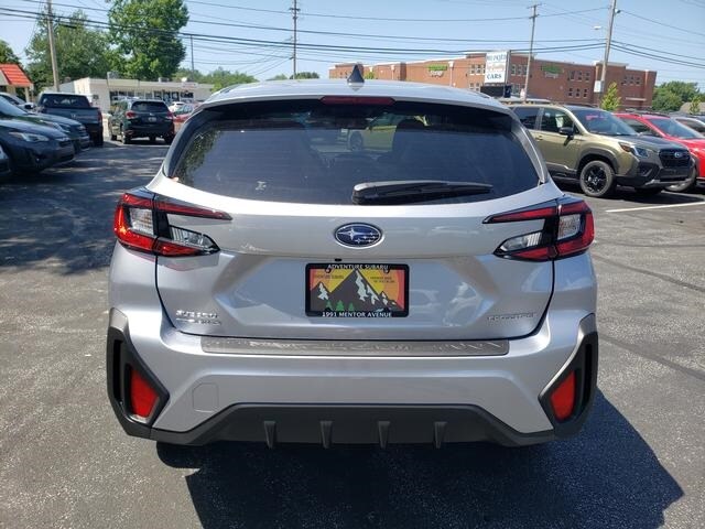 2025 Subaru Crosstrek Base photo 3