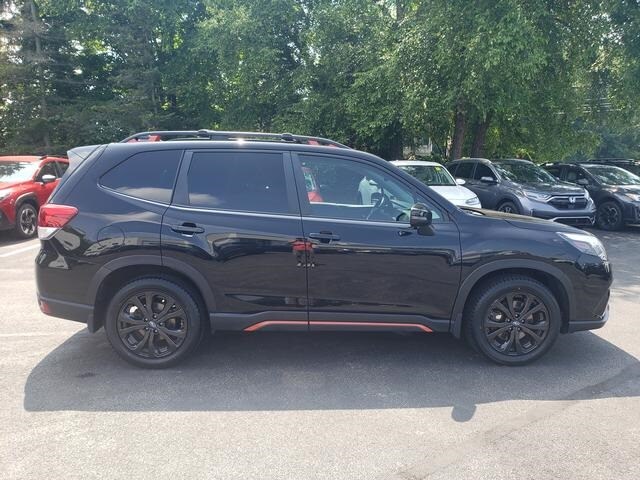 2023 Subaru Forester Sport photo 2