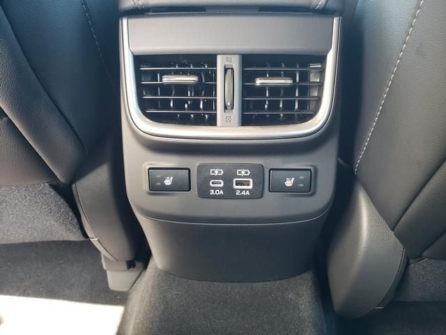2025 Subaru Legacy Limited - Photo 11