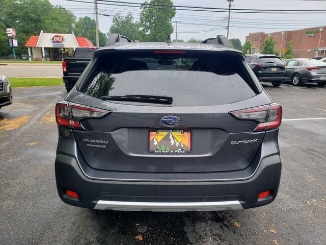 2024 Subaru Outback Limited photo 3