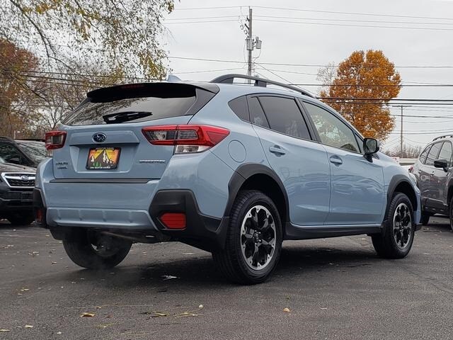 2023 Subaru Crosstrek Premium photo 3