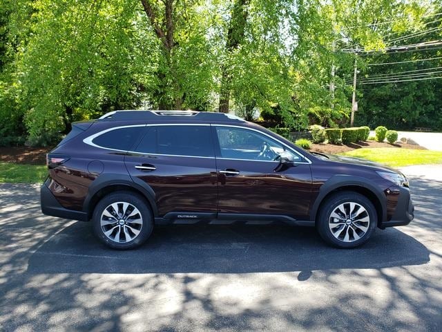 Used 2025 Subaru Outback Touring with VIN 4S4BTGPD7S3259390 for sale in Painesville, OH