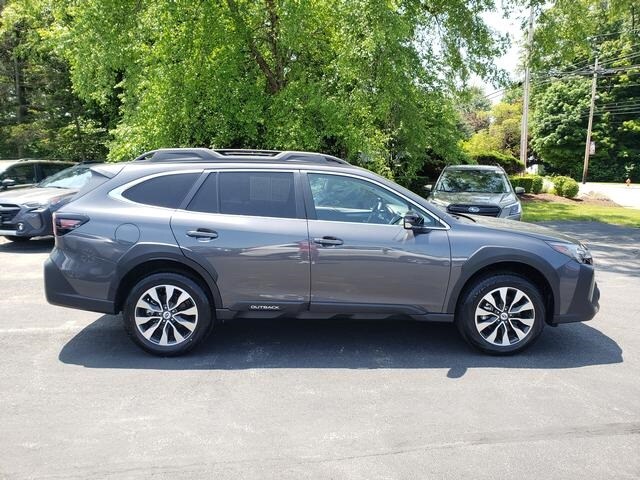 2024 Subaru Outback Limited photo 2