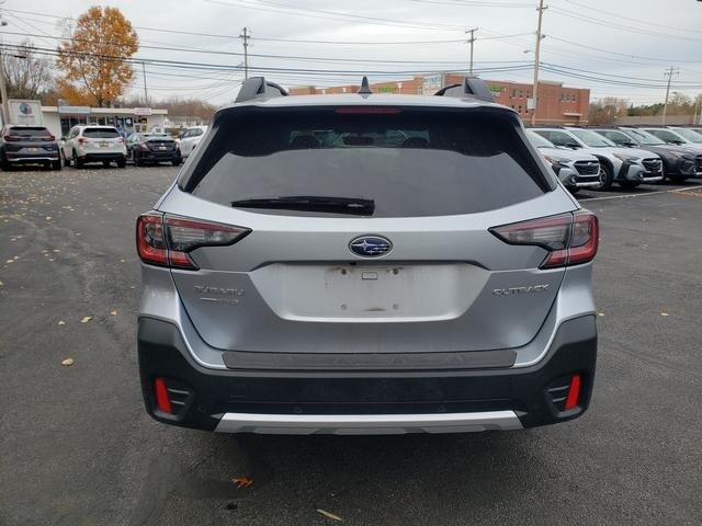 2021 Subaru Outback Limited photo 3