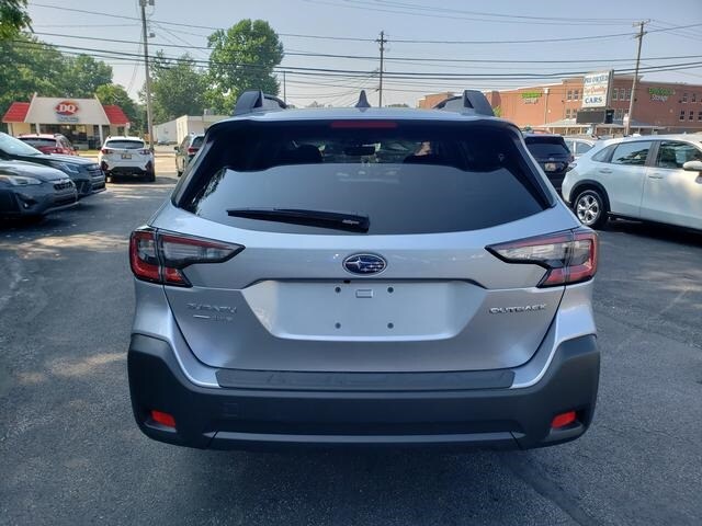 2025 Subaru Outback Premium photo 4
